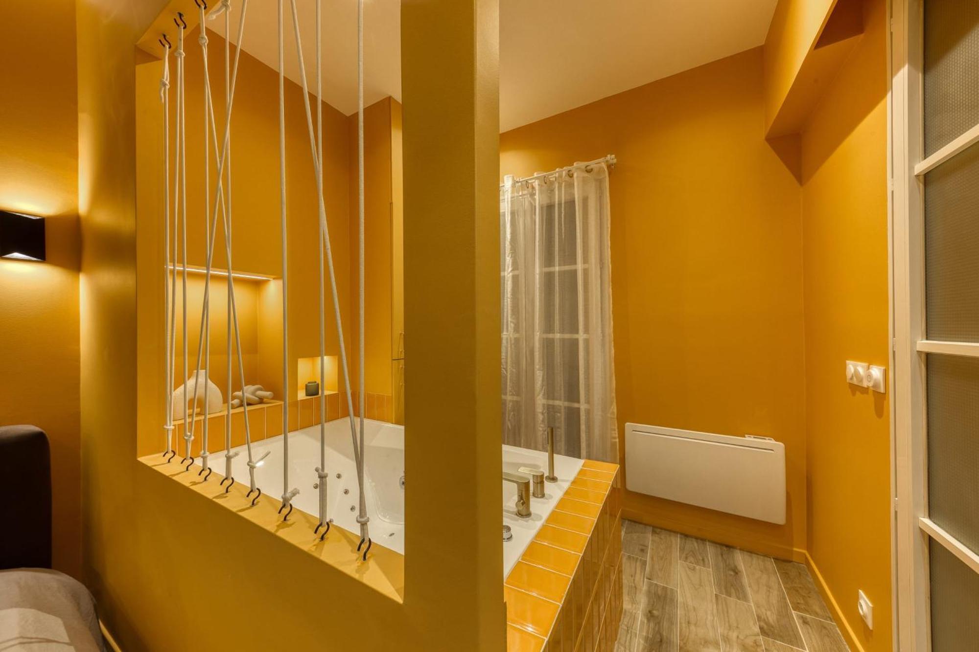 Deluxe Spa Suite Caramel Sweetness Melun Dış mekan fotoğraf