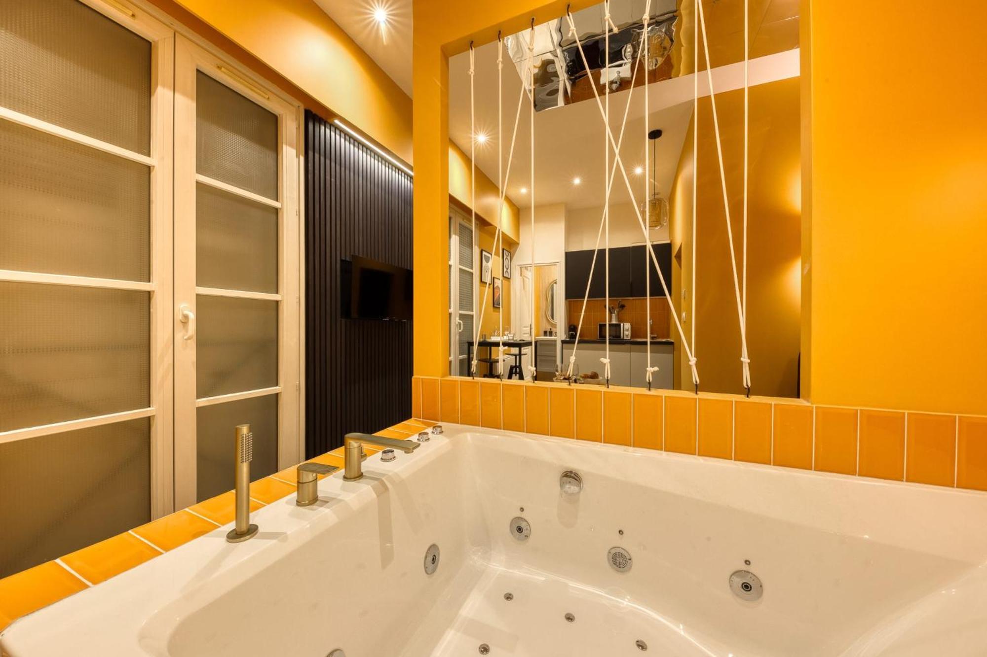 Deluxe Spa Suite Caramel Sweetness Melun Dış mekan fotoğraf