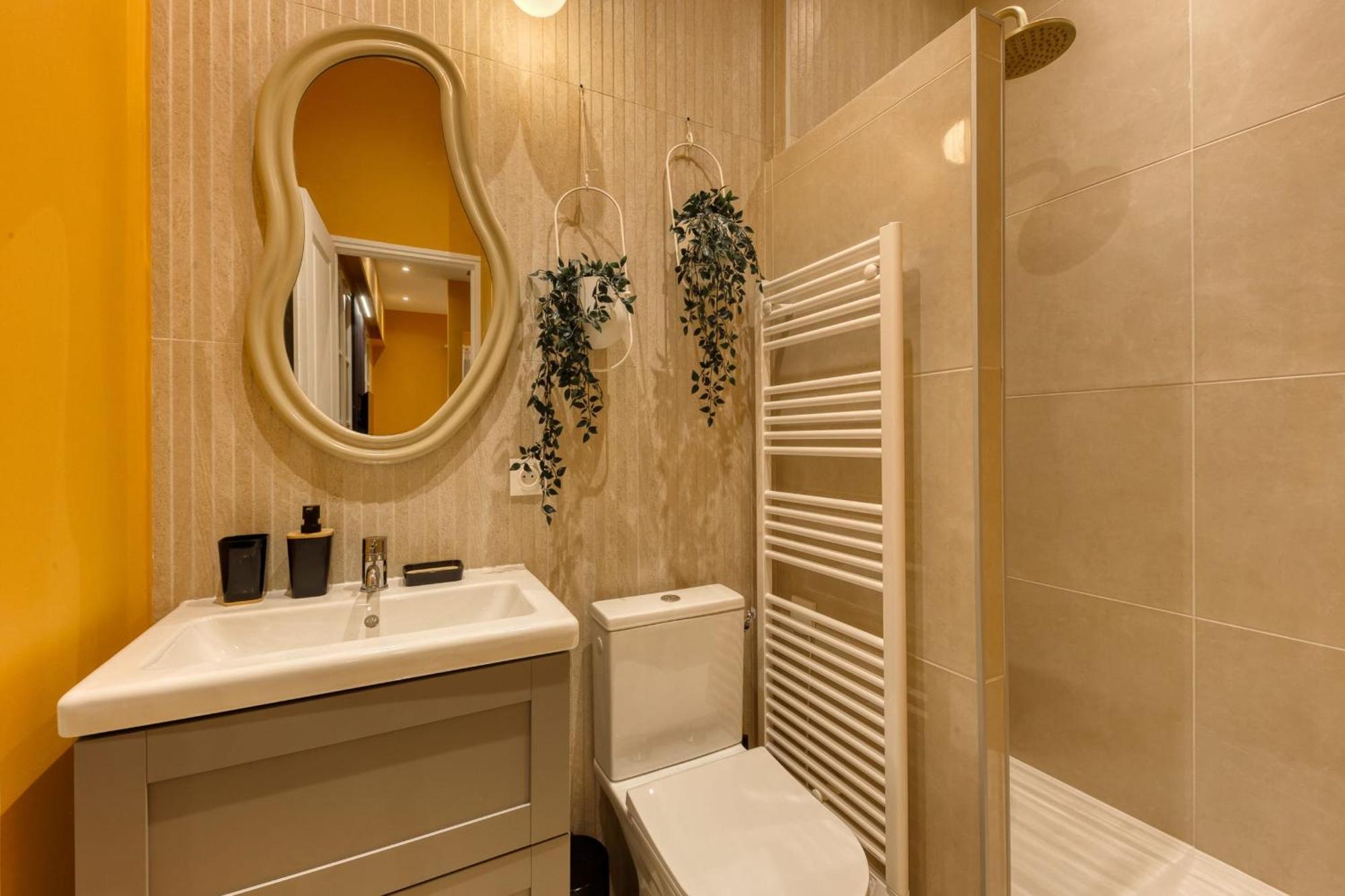 Deluxe Spa Suite Caramel Sweetness Melun Dış mekan fotoğraf